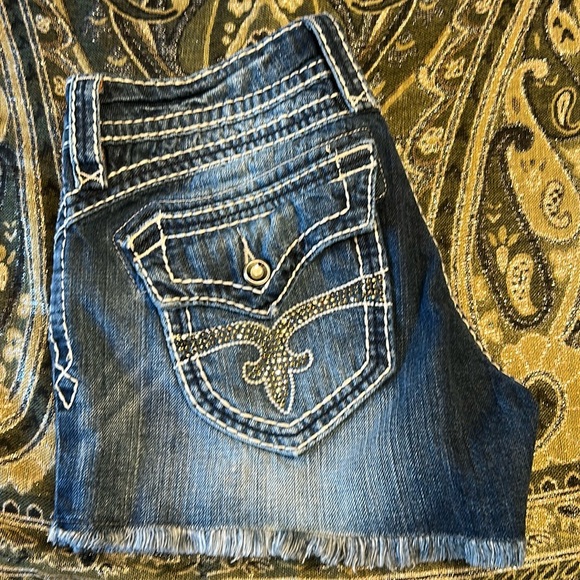 Rock Revival 30 Blue Denim Shorts with White Stitching - Picture 4 of 16